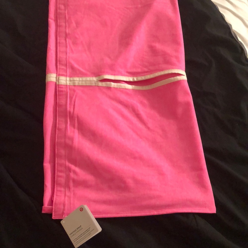 Brand new Vinyasa scarf